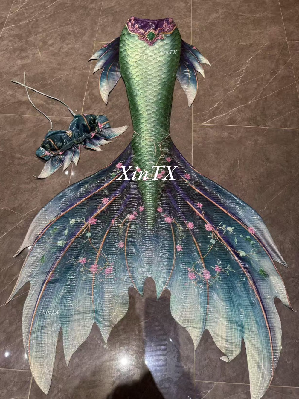 Homme femme queue de sirène es - Aquarium & Marine Museum Ums avis et prix